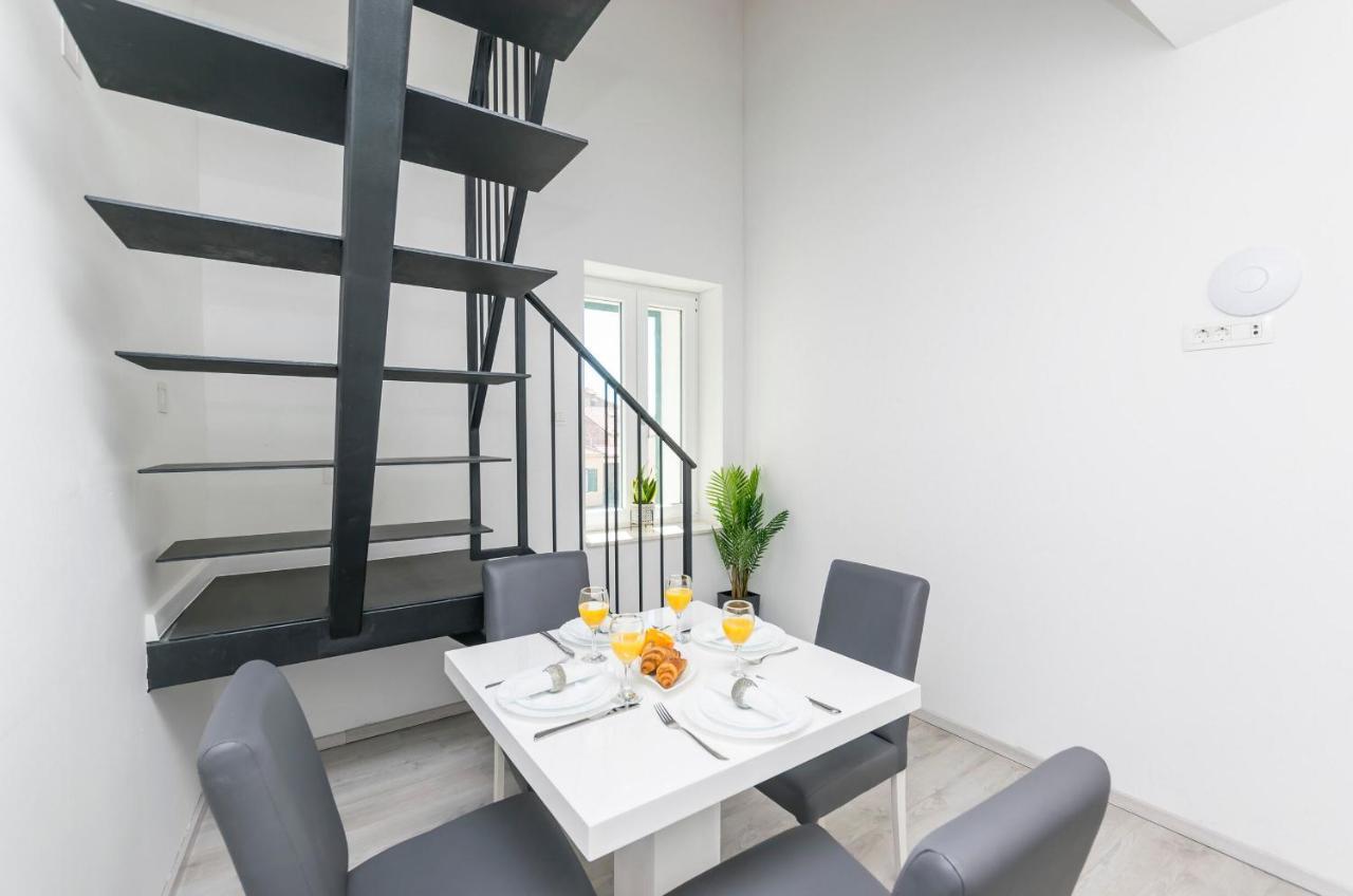 Apartments And Rooms Adriatic Suites Šibenik Екстериор снимка