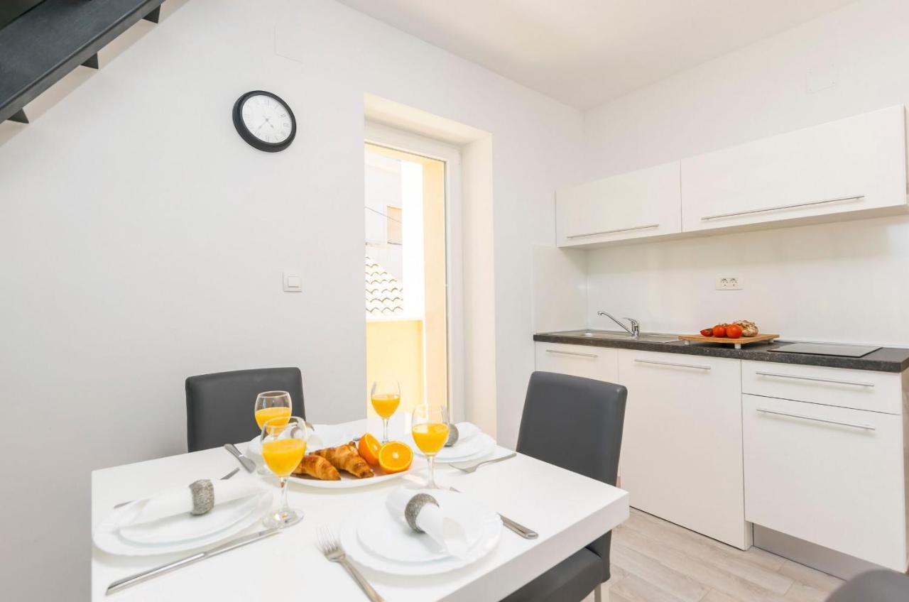 Apartments And Rooms Adriatic Suites Šibenik Екстериор снимка