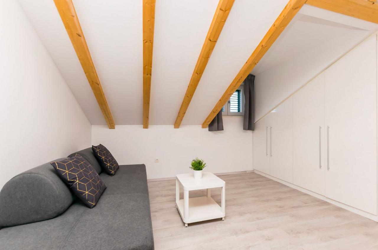 Apartments And Rooms Adriatic Suites Šibenik Екстериор снимка