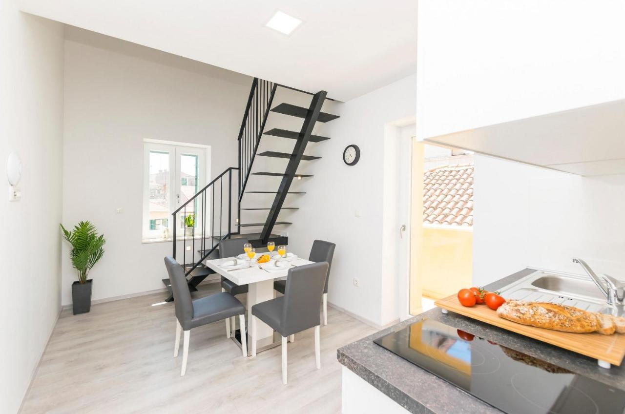 Apartments And Rooms Adriatic Suites Šibenik Екстериор снимка
