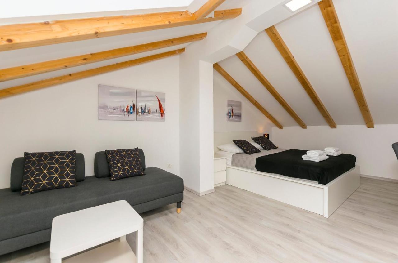 Apartments And Rooms Adriatic Suites Šibenik Екстериор снимка