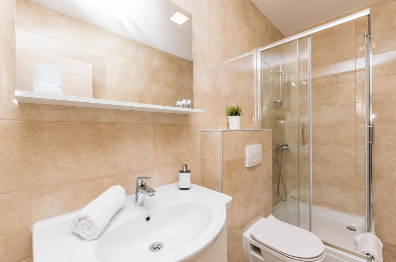 Apartments And Rooms Adriatic Suites Šibenik Екстериор снимка