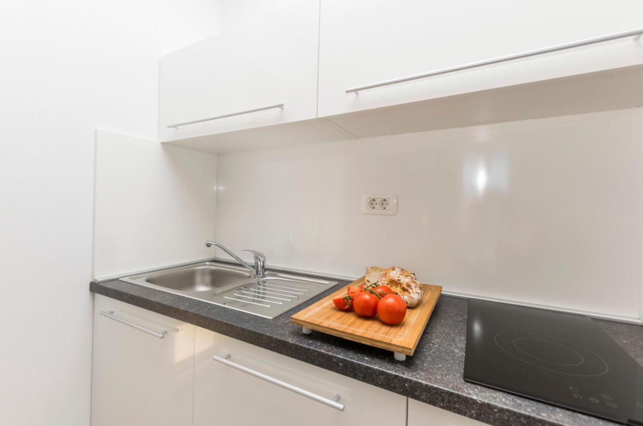Apartments And Rooms Adriatic Suites Šibenik Екстериор снимка
