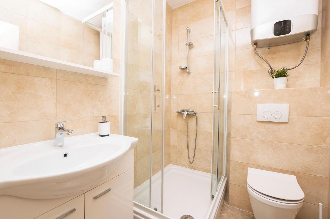 Apartments And Rooms Adriatic Suites Šibenik Екстериор снимка