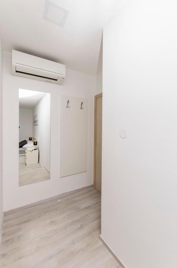 Apartments And Rooms Adriatic Suites Šibenik Екстериор снимка